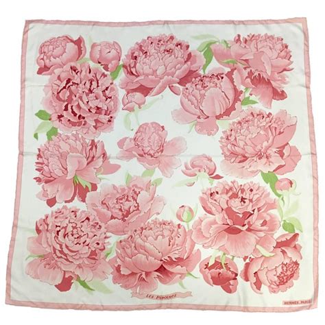 hermes les pivoines|HERMES Silk Plisse Les Pivoines Scarf .